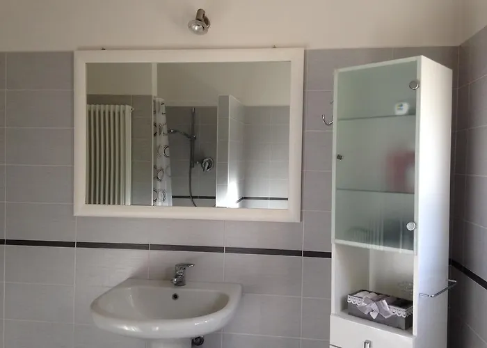 Le Rose Gæstehus Imola